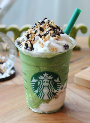 スタバカスタム とろーりザクザクおいしすぎる！「抹茶ブラウニー」の味に変身するカスタムの注文方法。 まめ☆毎日スタバカスタム- エキスパート -Yahoo!ニュース