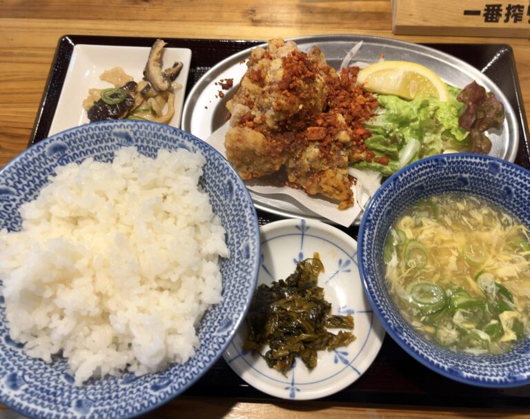 いつもの唐揚げを味変！「鶏唐揚げのスパイス和え」レシピ料理家８人の“おうち唐揚げ”４VERY