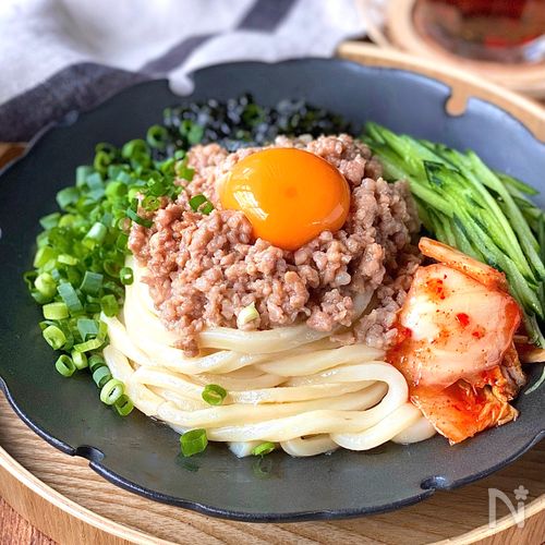 レンチン鮭バターの混ぜうどん