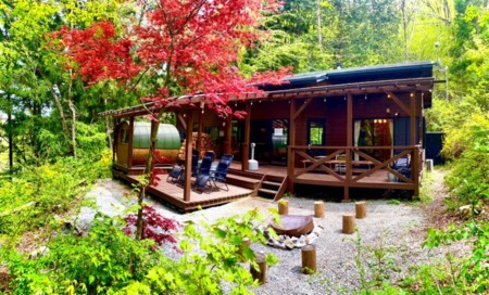 ポツンと一軒家 たった一人村を守るはナント○○だった!? 山梨県甲府市 - YouTube