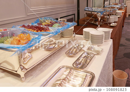 13吋 インテリア・寝具・収納 TKG18-8ｱｽﾄﾗﾙ 丸ｽﾀﾝﾄﾞ 29 バイキング ビュッフェバンケットウェア盛器大皿18-8ステンレススタンド飾り台業務用厨房機器厨房用品専門店