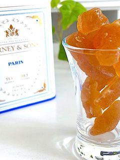 お中元に唯一無二のお菓子を。こだわりの琥珀糖と和紅茶のセット販売中メルティングポットハラペコラボ株式会社のプレスリリース