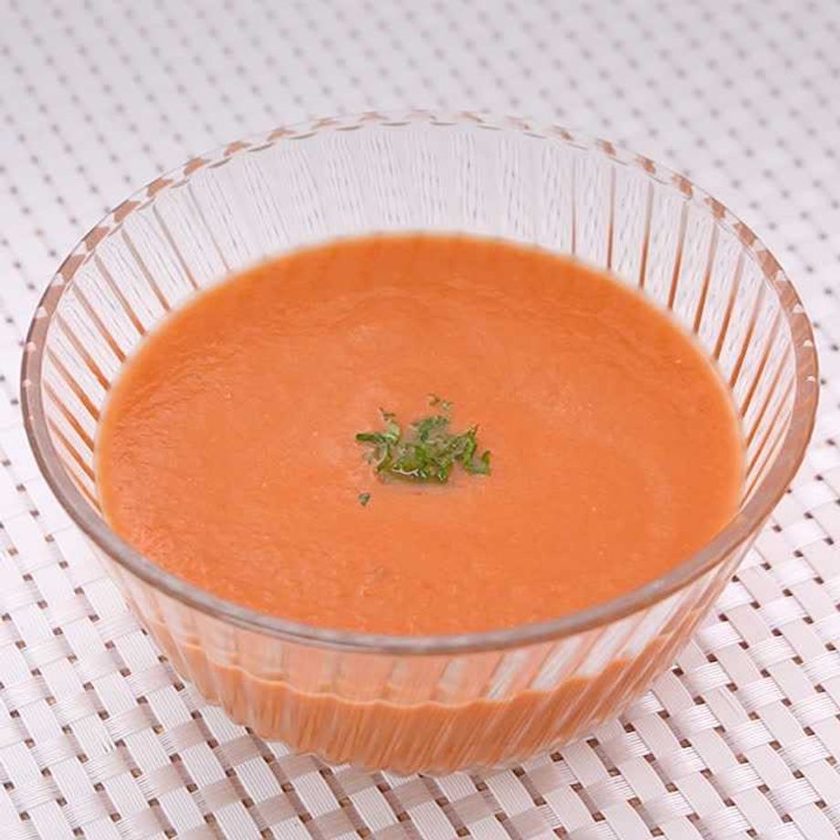 涼しげで夏にぴったり！冷製トマトスープ「ガスパチョ」とアレンジレシピレシピサイトNadia