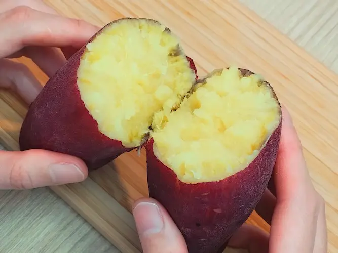 ねっとり甘々」な焼き芋をお家で作れる だと？ 話題のレシピを試してみたら、簡単すぎておののいた 全文表示 Jタウンネット