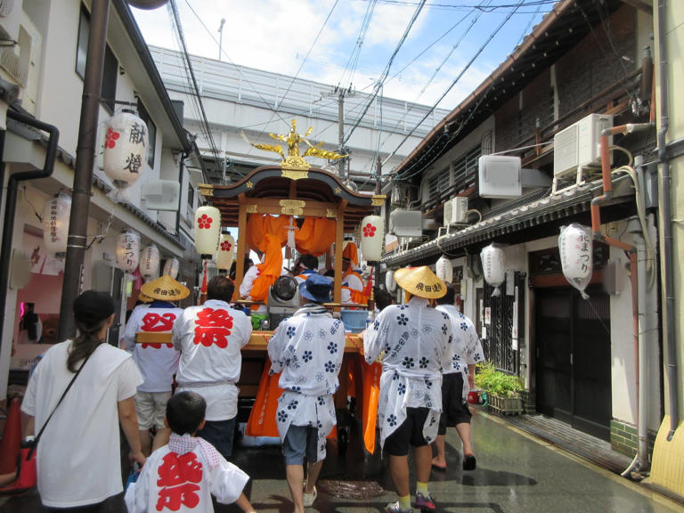 大阪「飛田新地（遊郭）」の歴史・読み方・摘発事件まとめ