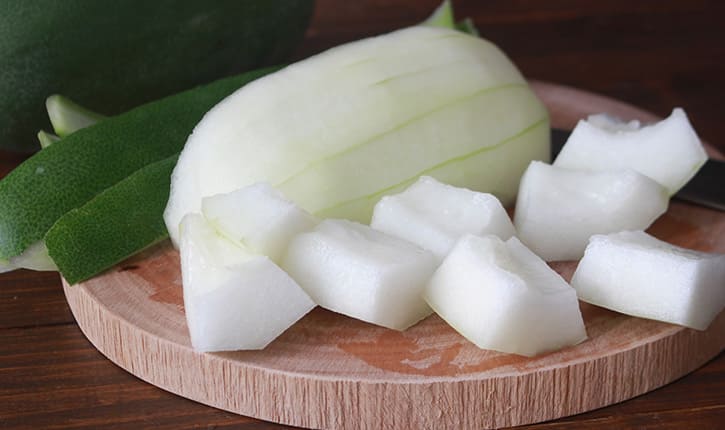 野菜ソムリエが教える 冬瓜の下ごしらえ方法と保存方法 - macaroni
