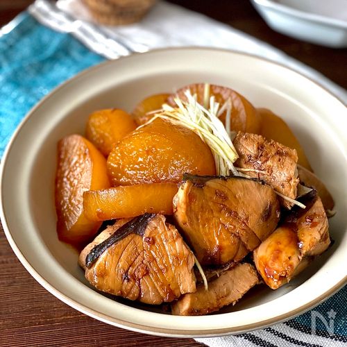 大根とぶりのしょうゆ甘辛煮