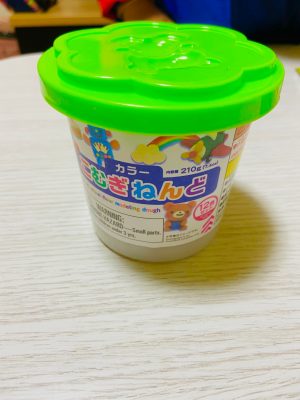 家の中で親子で楽しめる！ ダイソー の工作グッズ