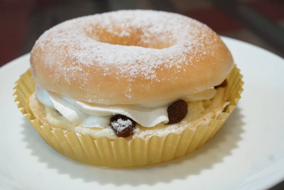 8月27日NEW OPEN!国内最大店舗『クリスピー・クリーム・ドーナツ 東京国際フォーラム店』へ一足早く行ってきた - ufu.ウフ。