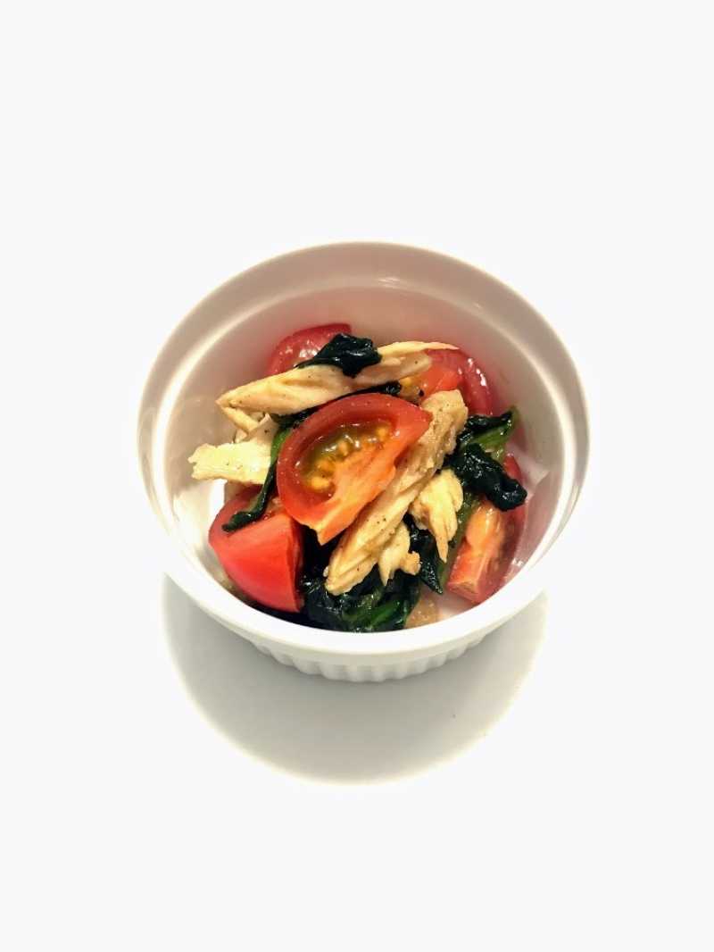 さっぱりおいしい♪ ほうれん草とトマトのツナサラダ