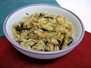 沖縄の郷土料理「ジューシー」スポーツをする人のための元気が出るごはん 81スポーツのひろば