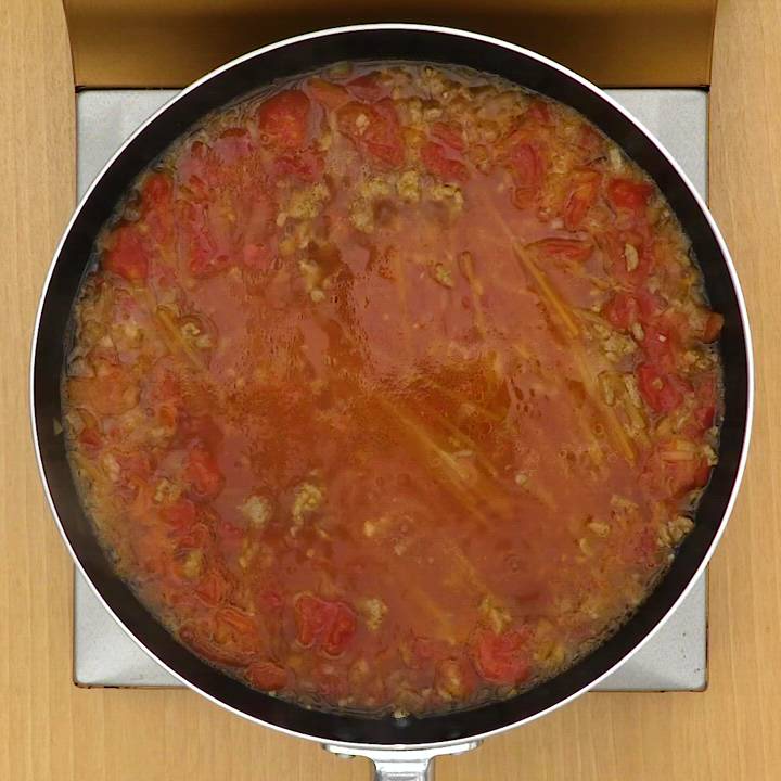 リュウジさんの“本気でおいしい”ワンパンパスタ。定番「ボロネーゼ」のつくり方。じっくり煮込んだような本格味