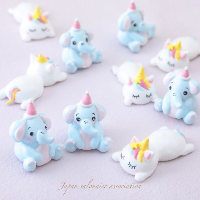 SNSで人気沸騰のあの手作りお菓子♡今をときめく話題のメレンゲクッキーを調査MERY