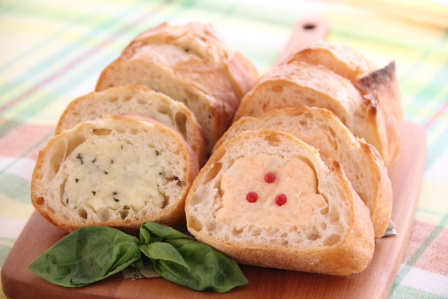 フランスの定番＊バゲットサンドの文化と美味しいレシピをご紹介♪キナリノ