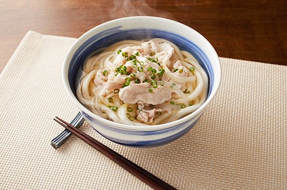 甘辛豚肉の冷やしうどんのレシピ - ぽんぽんレシピ