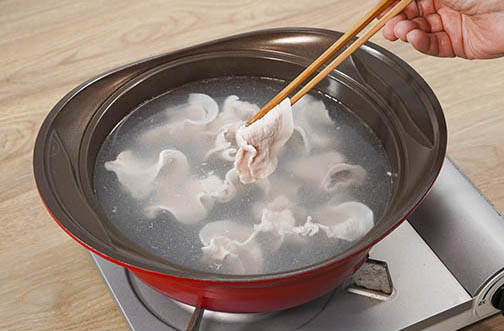 ジュっとー香りごま油のニラだれ・豚しゃぶサラダ＆豆腐で。ほうれん草の副菜。 : ちょりまめ日和ちょりママ 西山京子 オフィシャル料理ブログPowered by ライブドアブログ