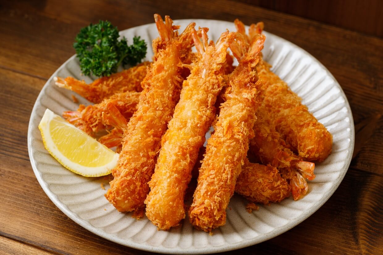 エビフライのしっぽは食べるべき？ 栄養士さんに聞いてみたオトナンサ