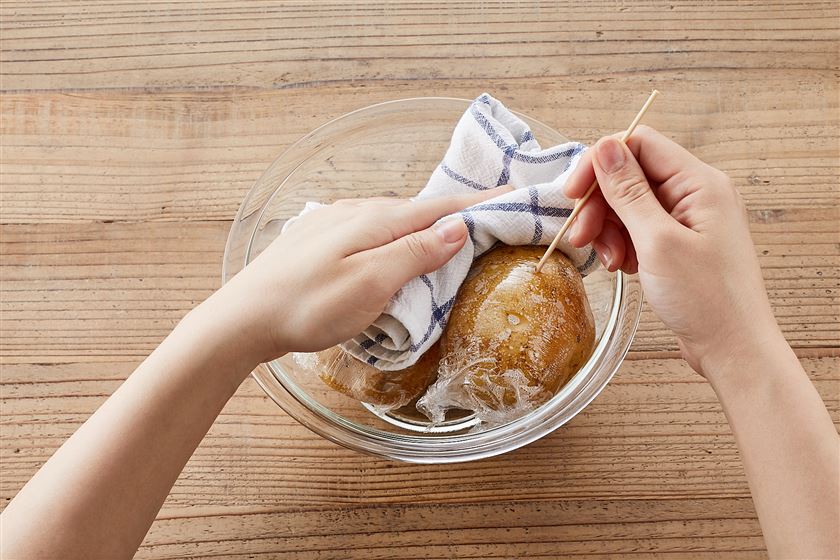 水からゆっくり茹でて甘みを引き出す♪ ごまだれじゃがバタ