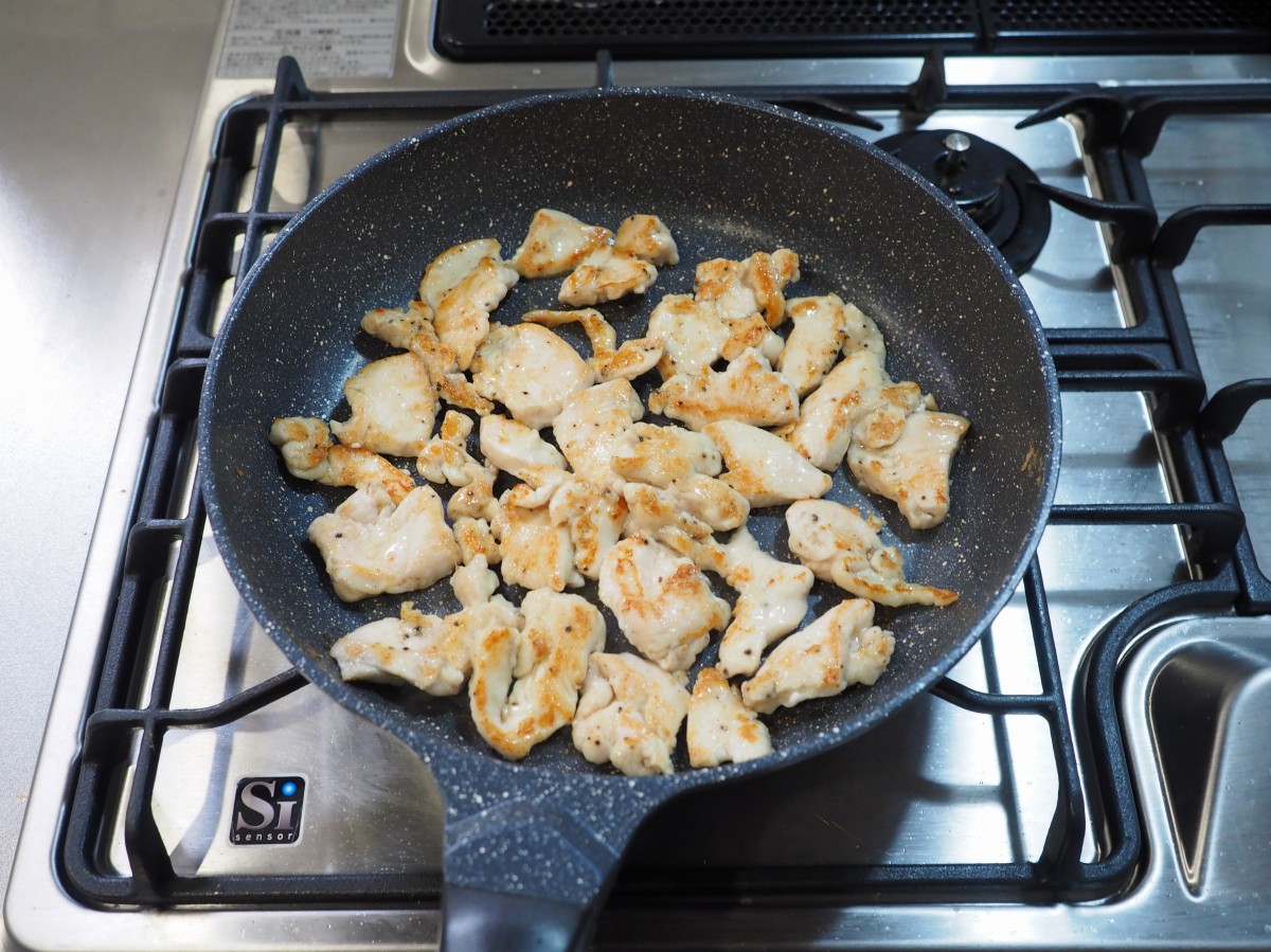 鶏むね肉とカラフル野菜の黒酢炒め