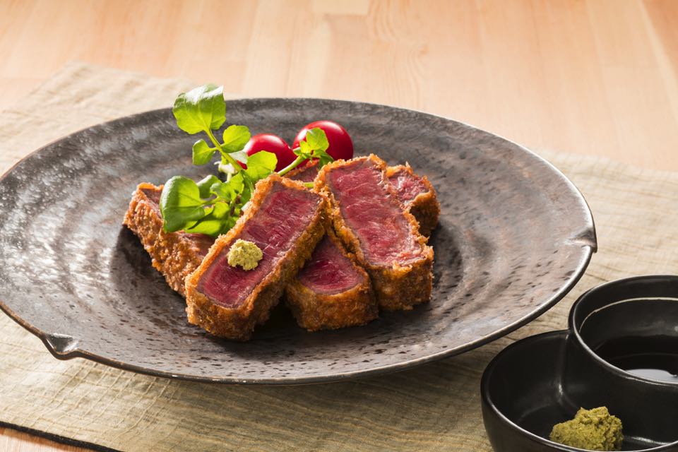 焼肉店開業支援○焼肉スクール元気○お肉の盛り付け - 焼肉スクール元気