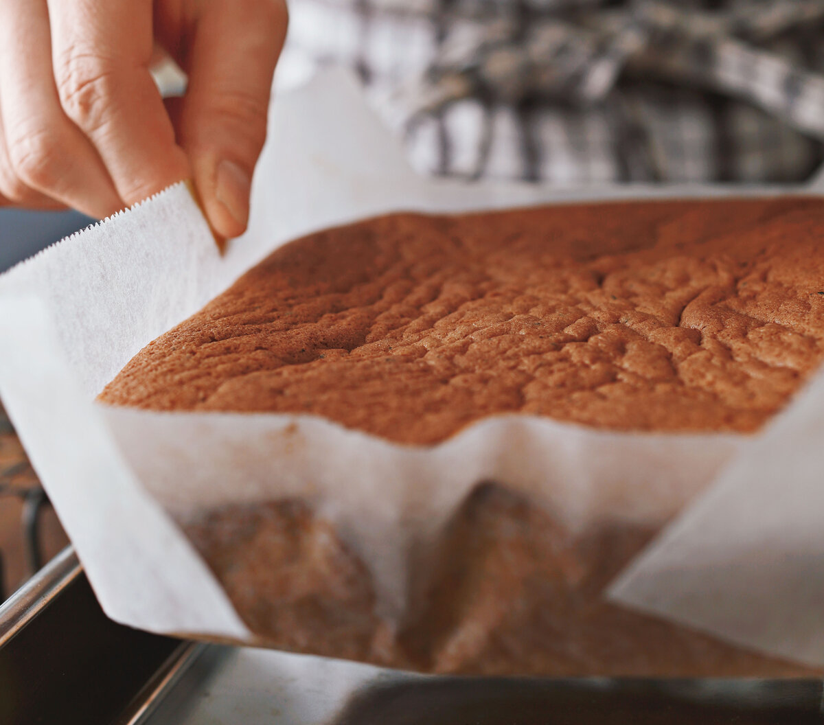 シフォンケーキ型がない！身近なもので作る、驚きの代用アイデア集