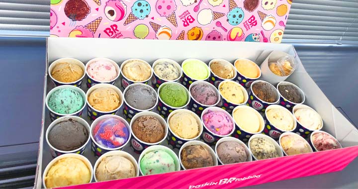 サーティワンで全31種類ください！っていうやつ1度やってみたかったの🥺💓 よくばりフェスで10個1270円×3&スモールカップ1個で注文したよ〜店員さんちょっと困惑してたし大変そうだった ごめんなさい でも夢を叶えてくれてありがとうサーティワンアイスクリーム31