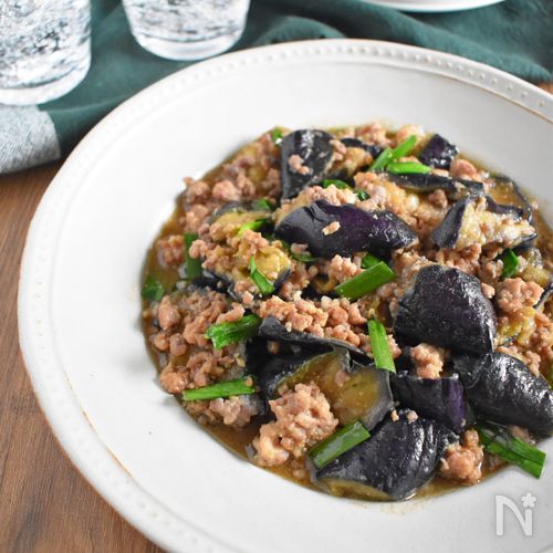 揚げなすと豚肉のごまみそ炒め