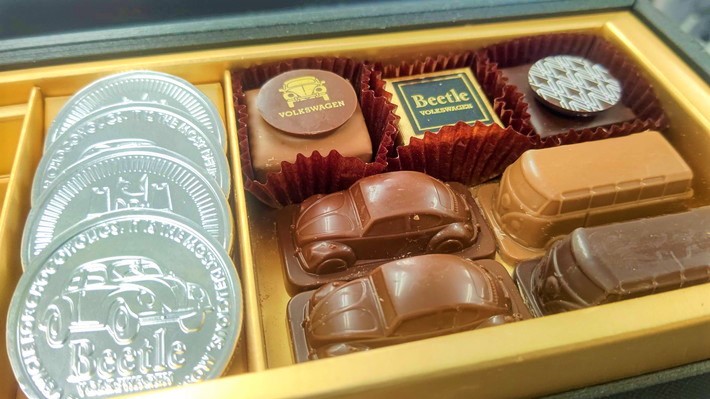 簡単！インスタ映え💕ダイソーの商品で！！可愛いチョコレート♪ 100均