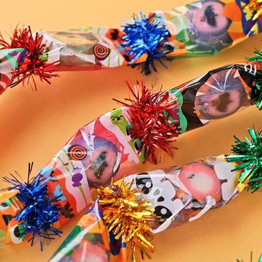 沖縄の卒業式の定番「お菓子のレイ」が斜め上の方向に進化している - 沖縄B級ポータル - DEEokinawa でぃーおきなわ