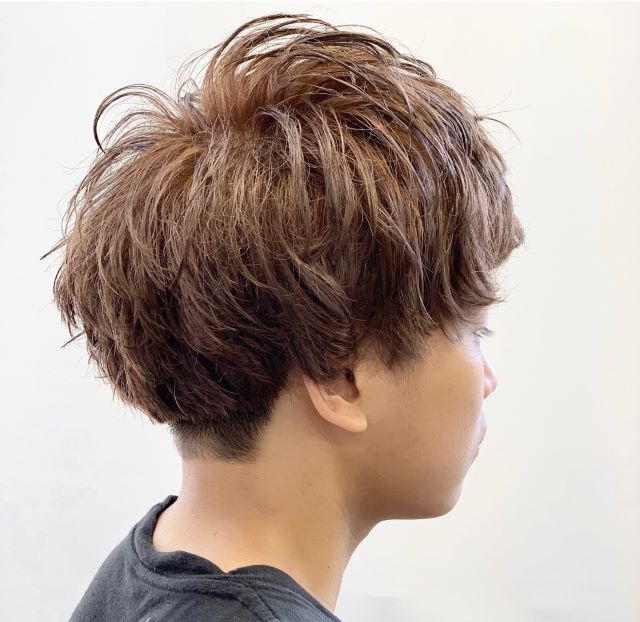 大人気ブリーチカラー集 ミルクティーベージュ・ホワイトミルクティーベージュ・ホワイト・シルバーカメンズ特化 パーマハイライト 竜成 BINGOHAIR WORKS ビンゴヘアワークス 所属 のヘアカタログ 20230402134404 ミニモ