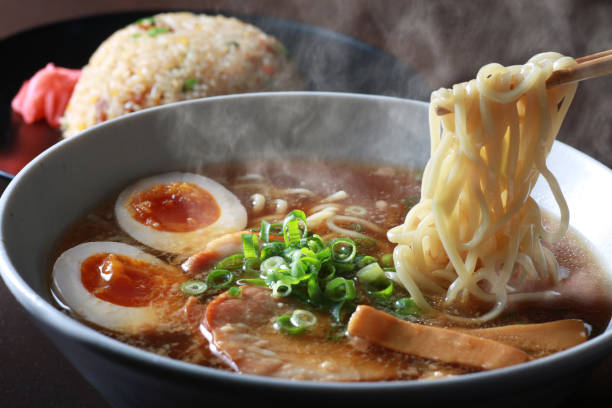 東京の醤油ラーメン店」人気ランキングTOP20！ 第1位は「らぁ麺や 嶋」 2023年7月23日時点の評価 ラーメンデータベース1 7ラーメン ねとらぼリサーチ