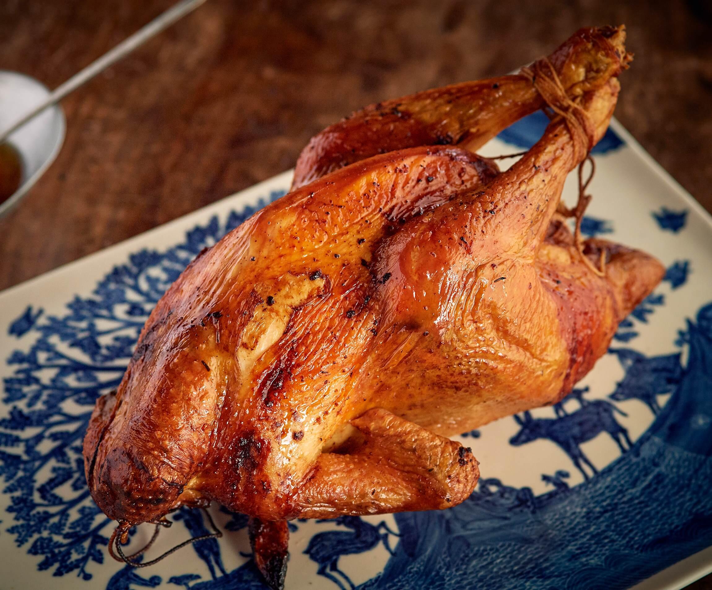 レシピ 詰め物なしのローストチキンとヨーグルトオニオンソース大橋みちこ ワインのおつまみ研究家