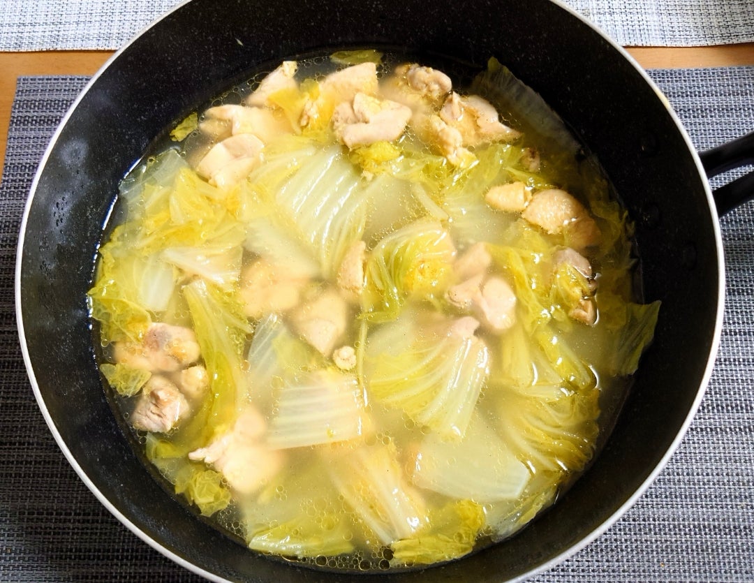 鶏肉と白菜のスープ