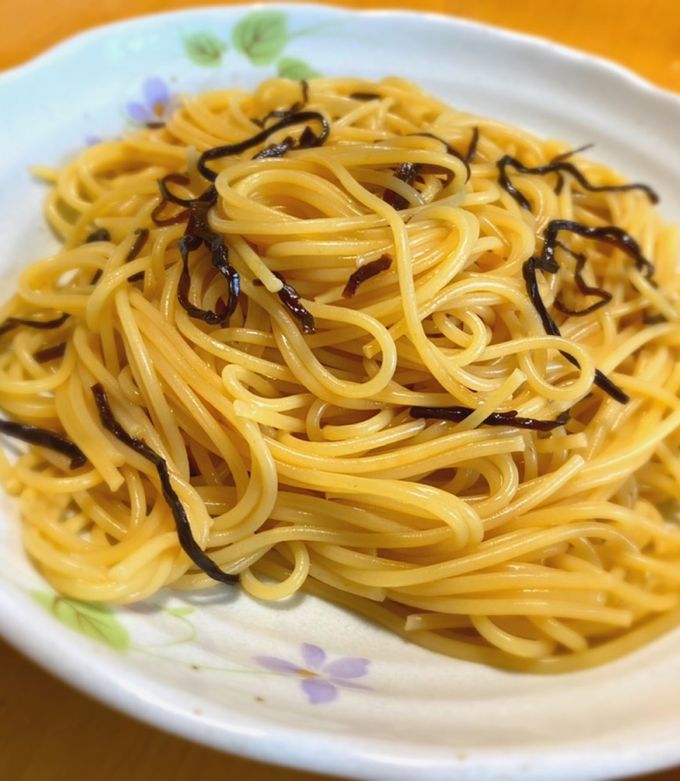 レンチンして混ぜるだけ！ ズボラなのに、驚くほどウマい！極限バター塩昆布パスタShorts kattyanneru