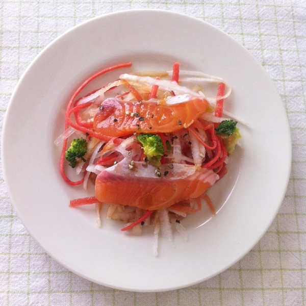 簡単！サーモン漬け丼 レシピ・作り方 by ちゃんゆみ。 - 楽天レシピ