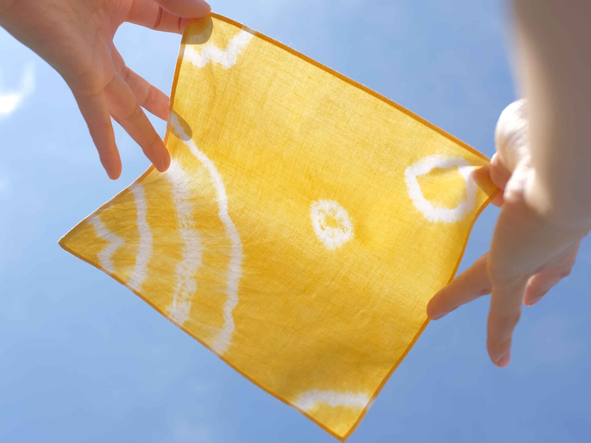 玉ねぎの皮染めシルクストールiichi 日々の暮らしを心地よくするハンドメイドやアンティークのマーケットプレイス