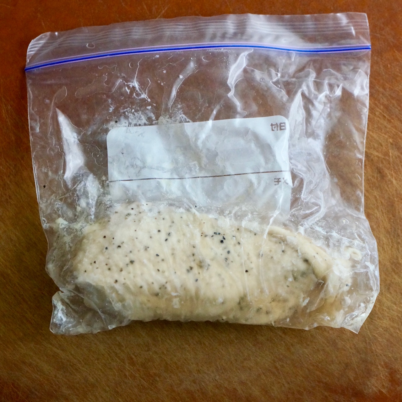 サラダチキンは簡単にお家で作れる