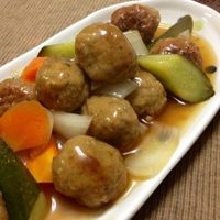 鶏だんごの卵とじたたききゅうりとハムの中華和え