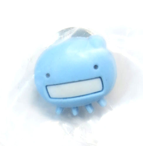 吉村秀雄商店 - 飲み終わったお猪口を覗いてみるといました。 サッカロマイセス・セレビシエ 酵母菌 です。濾過を最小限に抑えた生酒や搾ったばかりの酒粕には、まだ酵母が生き残っていると思われます。 そのため酒粕から酵母を起こしてパン作りをする方も