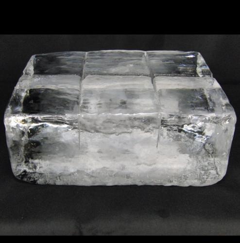 ブロック氷氷 割り方TikTok