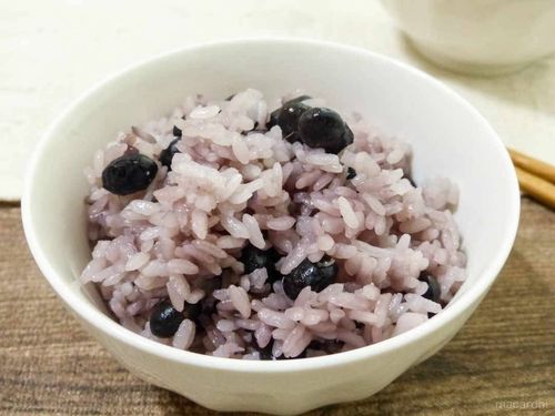 炊飯器で作る黒豆ごはん