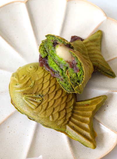 100周年特別レシピ こちらも100年続く!愛されおやつ、めでたい焼き♪ 紅白の餡と薄皮