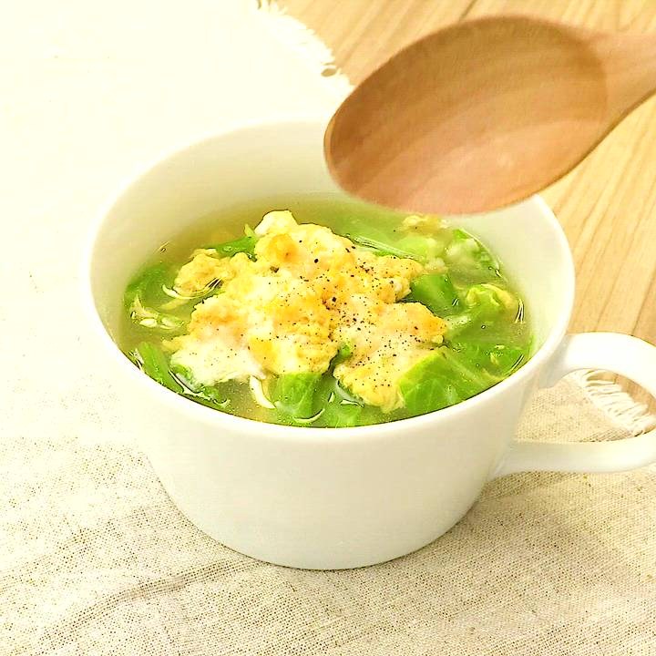 キャベツとねぎの卵スープ