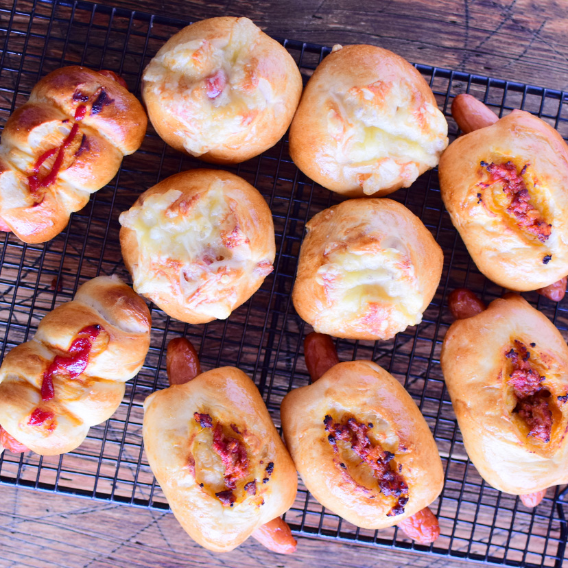 食パンウインナーロール