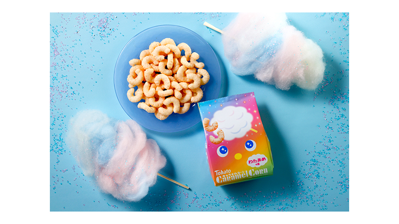 🤍 機械でこんなに可愛いわたあめができるなんて〜☺️ ・ 可愛いので買ってみました〜 コインを入れて好きなデザインを選ぶと出てくる！凄い☺️💕 ・でも食べ方に注意が必要です🤪 ・ 両手も服もベトベトになりました🤣 ・ そしてメアリーは途中ベロを噛んでちょっと