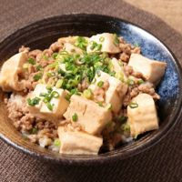 豚ミンチの卵とじ丼