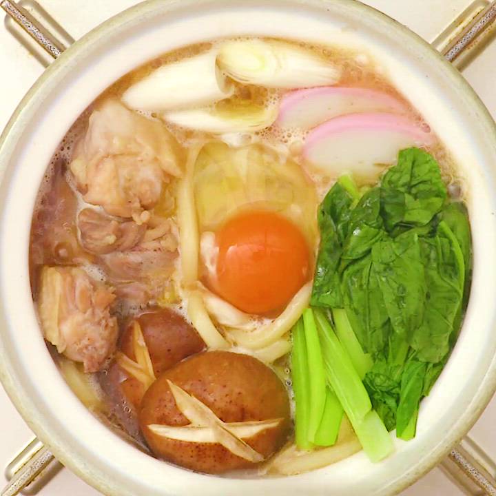 だしで味わうだし屋の鍋」の新商品 3種のだしが効いたつゆでうどんと野菜がおいしく食べられる「うどん寄せ鍋つゆ」新発売！ヤマキ株式会社のプレスリリース