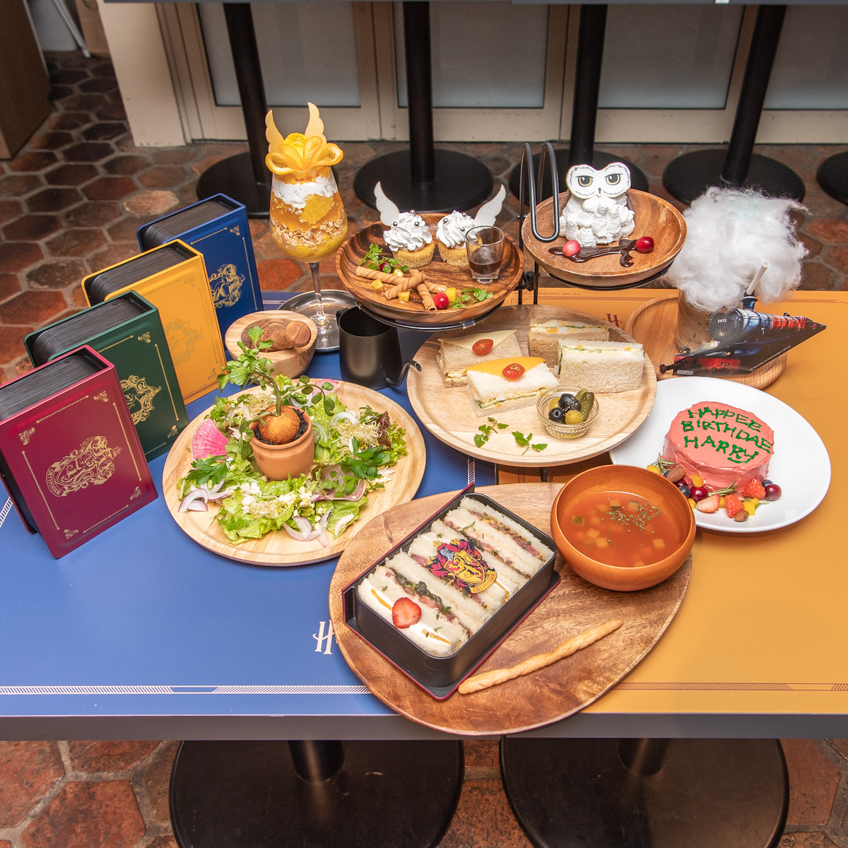 ハリー・ポッター魔法のアフタヌーンティー 魔法界がテーマの軽食・飲み物・お菓子公式レシピ ファンタスティック・ビーストにゆかりの