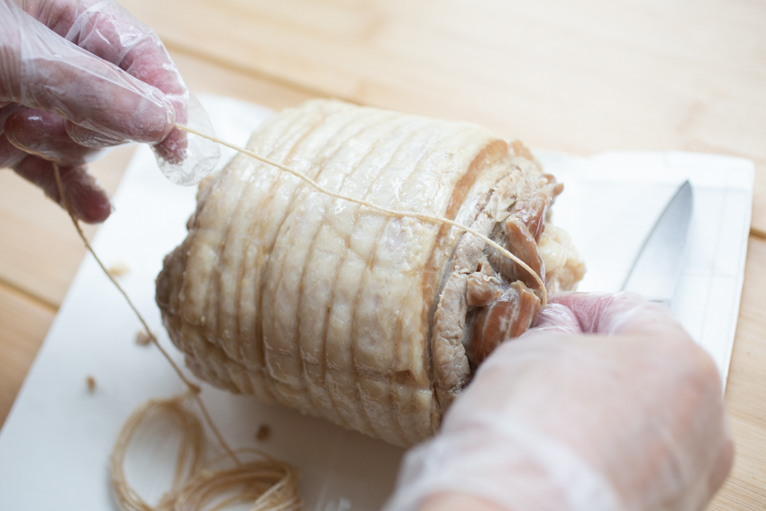 激うま！！ダッチオーブンでチャーシューを作ってみた！ - YouTube