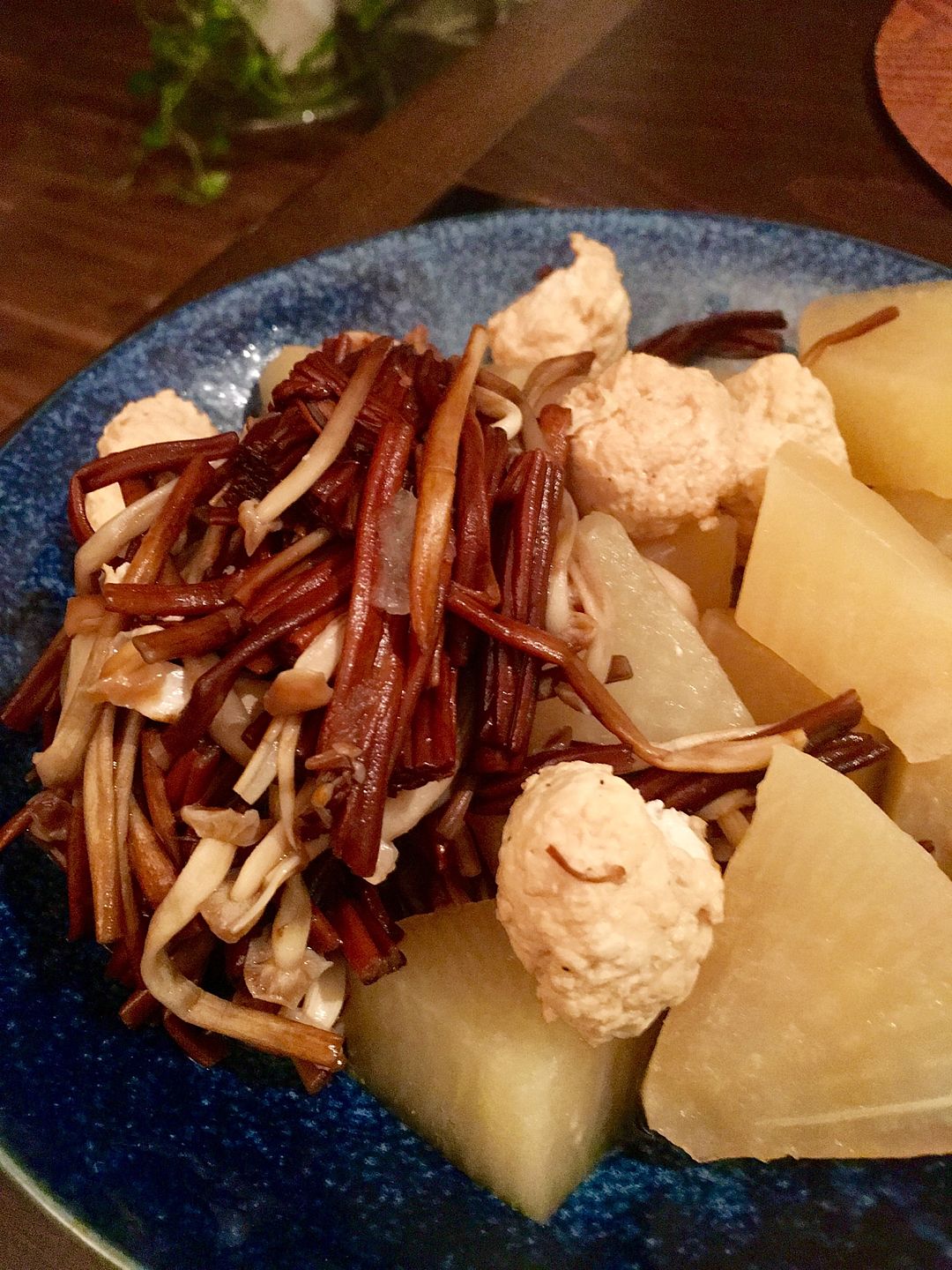 ★鶏団子 蓮根入り とえのき・水菜のスープ♪